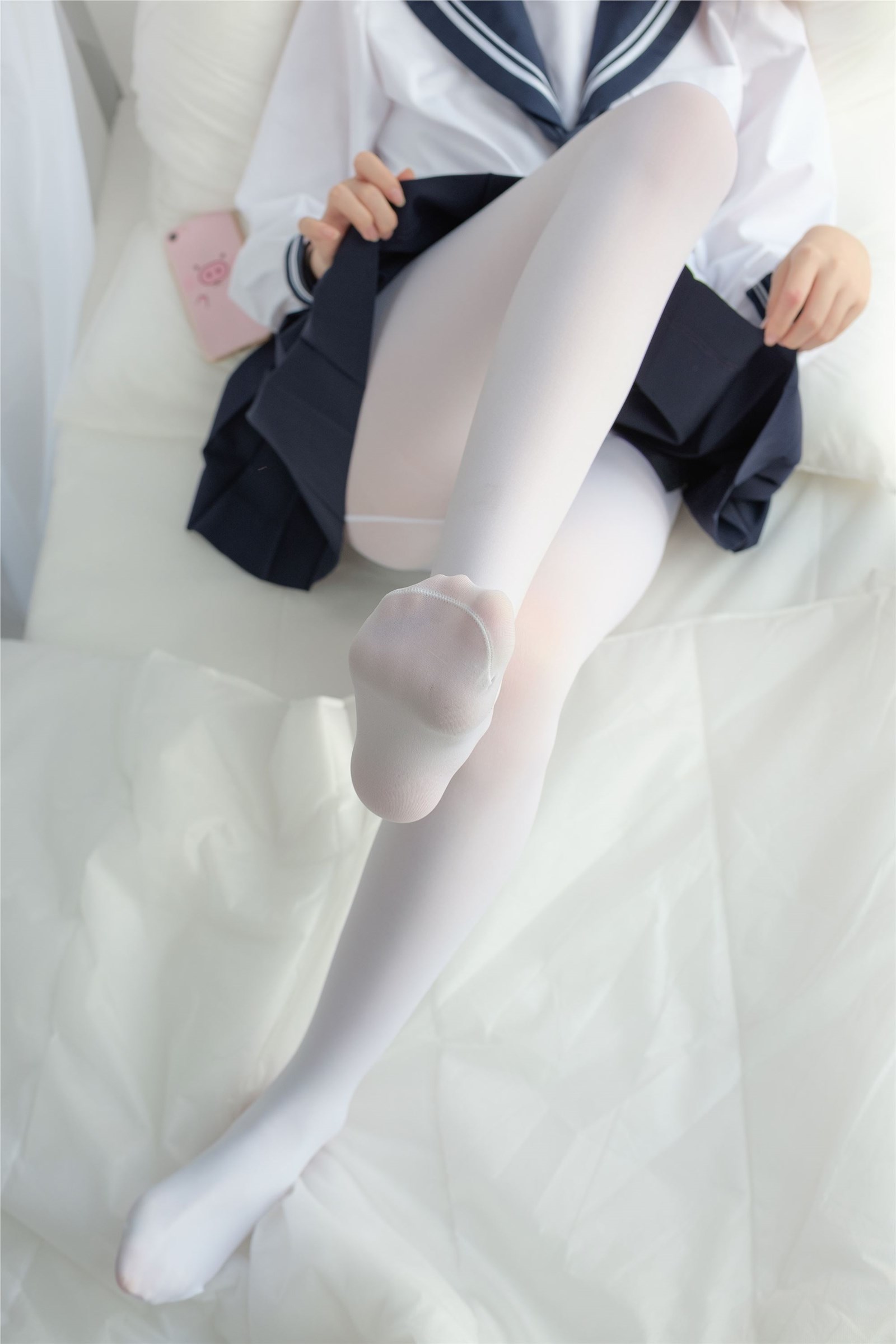 Foot photo of silk stockings girl(14)